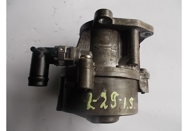 Вакуумний насос Renault Trafic II, Megane II, Scenic II, Laguna II, Master II, Espace IV 1.9 dci, 8200322916, 8200123491 